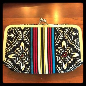 Vera Bradley Barcelona travel case